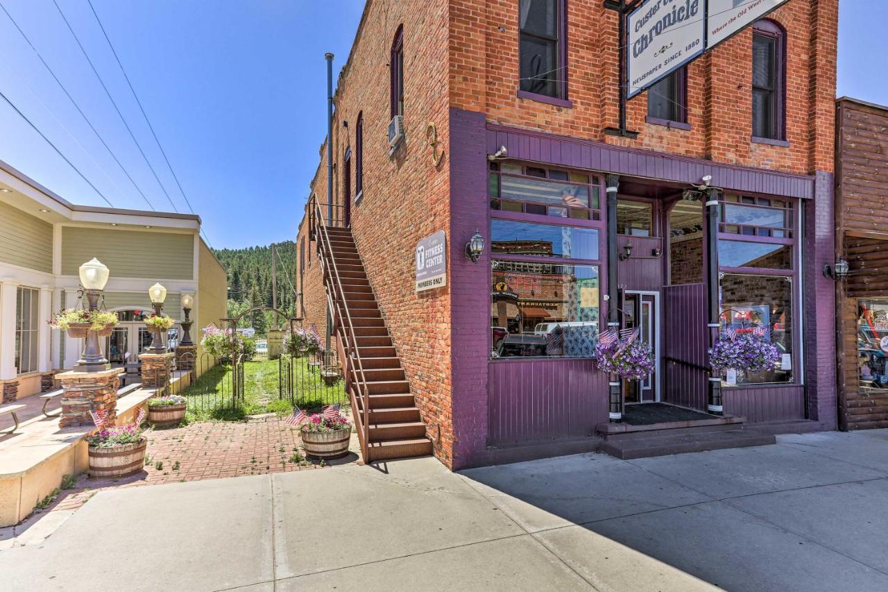 Custer Apt In Heart Of Town Shop, Dine, Hike Exterior foto