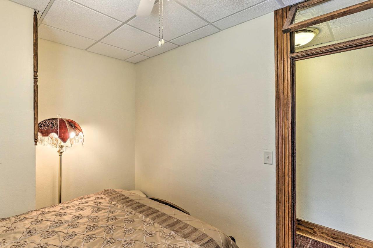 Custer Apt In Heart Of Town Shop, Dine, Hike Exterior foto